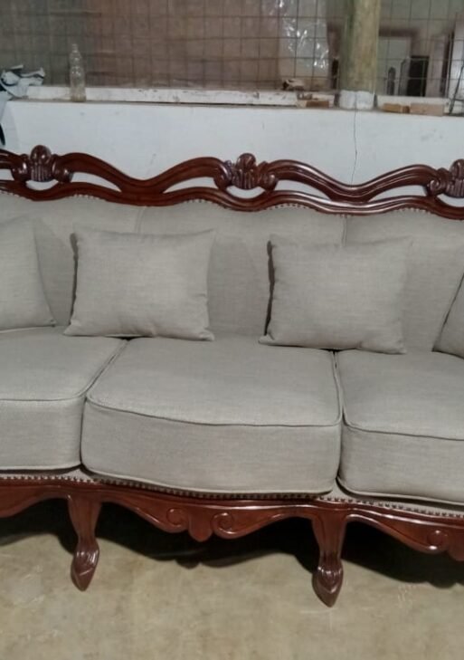 Chesterfield- Style Accent 7-Seater Sofa Set